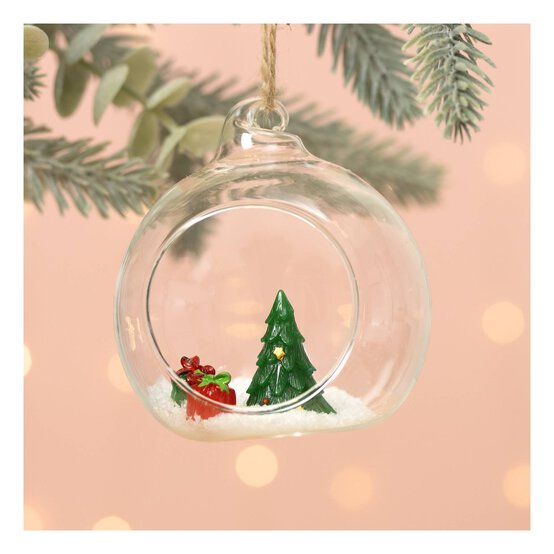 Christmas Resin Decorations 10 Pack image number 2