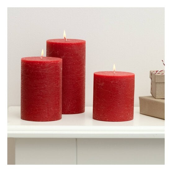 Red Pillar Candles 3 Pack image number 1