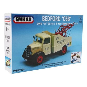 Emhar Bedford O Series SWB Recovery Truck Model Kit 1:24