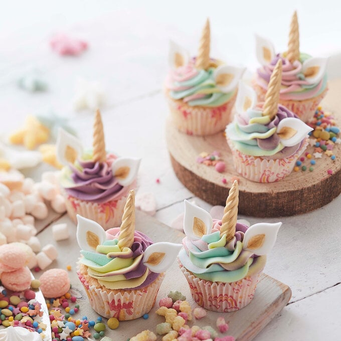 How to Make Unicorn Cupcakes image number 1