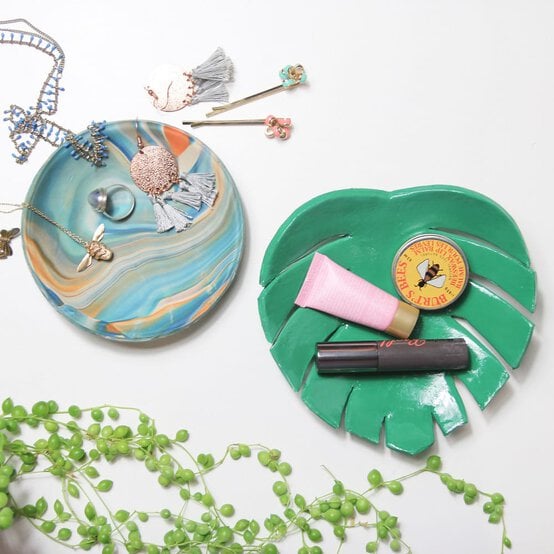 How to Make Two Clay Trinket Dishes image number 1