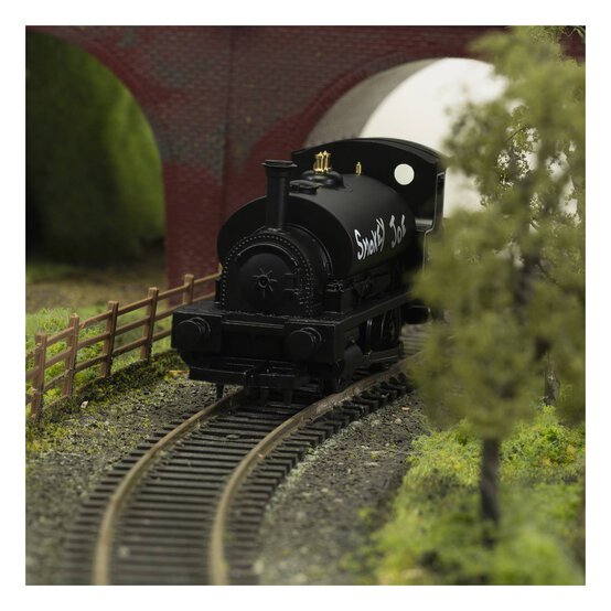 Hornby RailRoad BR Class 264 Pug Smokey Joe image number 3