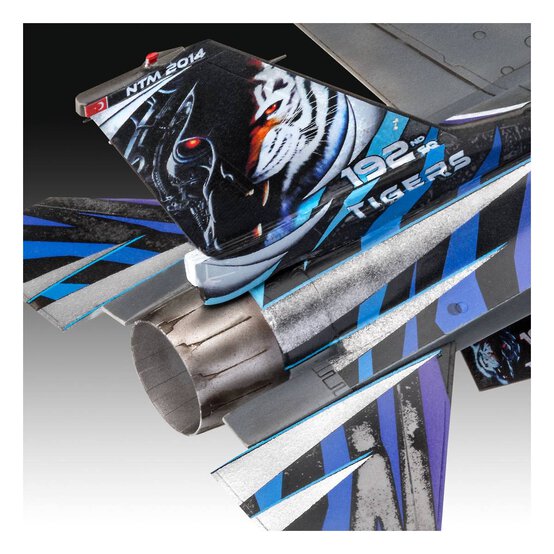 Revell Lockheed Martin F-16D Tigermeet 2014 Model Kit 1:72 image number 4