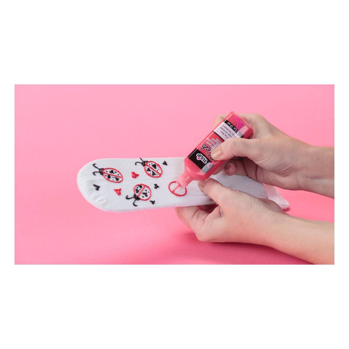 Tulip Leaf Green Slick Fabric Paint 37ml Hobbycraft