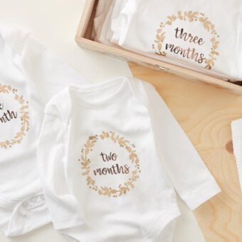 Cricut: How to Make Milestone Baby Grows