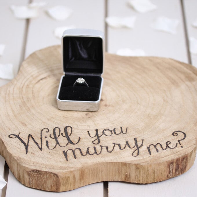 How to Make an Engagement Wood Slice image number 1
