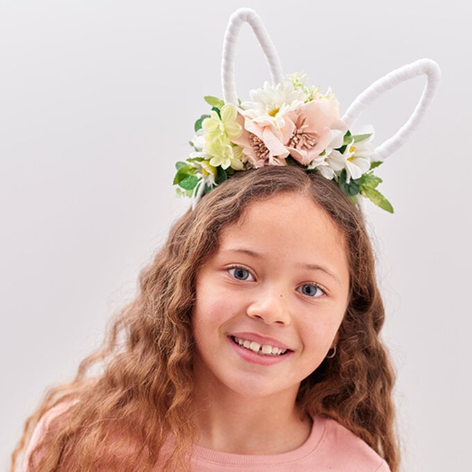 How to Make a Floral Bunny Headband image number 1