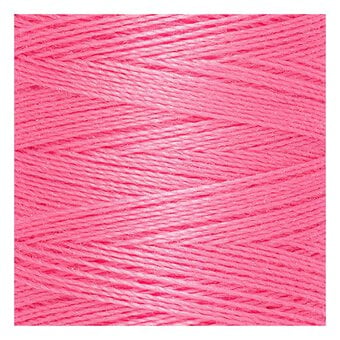 Gutermann Pink Sew All Thread 100m (728) image number 2