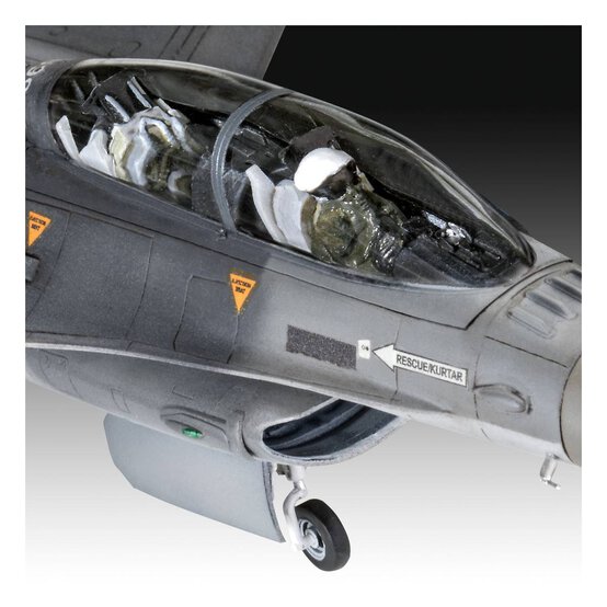 Revell Lockheed Martin F-16D Tigermeet 2014 Model Kit 1:72 image number 3