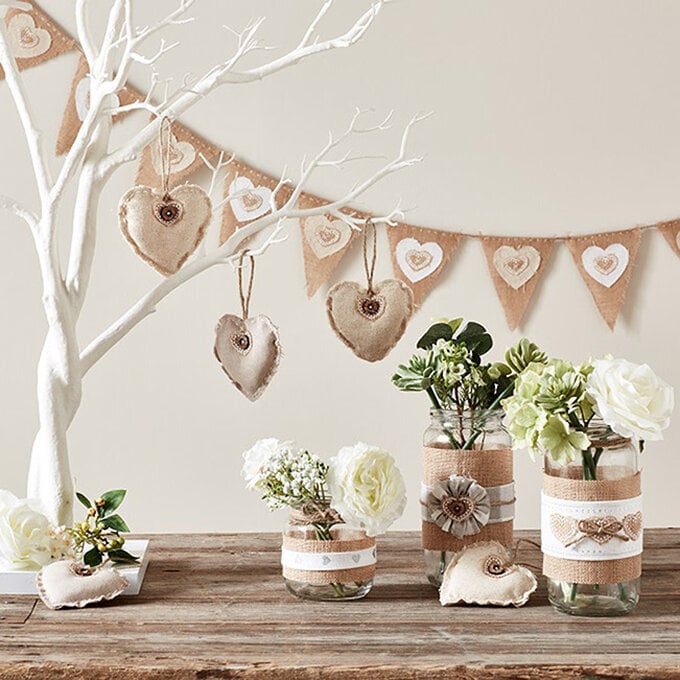 How to Make 3 Hessian Wedding Decorations image number 1