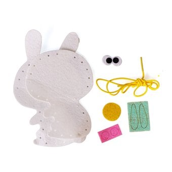 Lacing My First Pet Friends Charm Kit image number 3