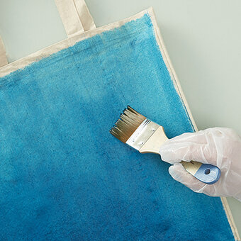 How to Make an Ombre Dyed Tote Bag
