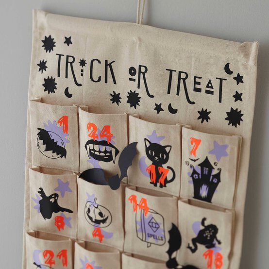 Cricut: How to Make a Halloween Advent Calendar with Iron-On Vinyl image number 1