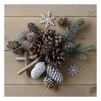 Mixed Pinecones 110g