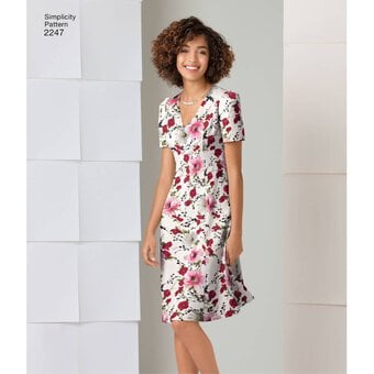 Simplicity Women's Fit Dress Sewing Pattern 2247 (20-28) image number 3