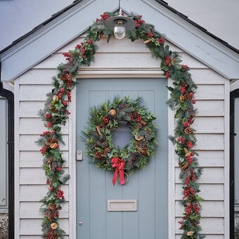 Top Tips for Making Christmas Door D&eacute;cor