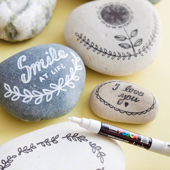 Uni-ball Posca PC-3M Sparkling Marker Pens 8 Pack image number 7