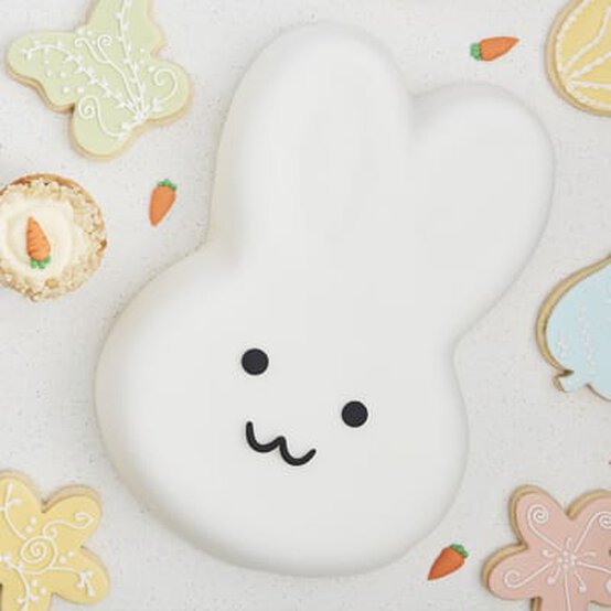 How to Bake a Minimal Bunny Cake image number 1