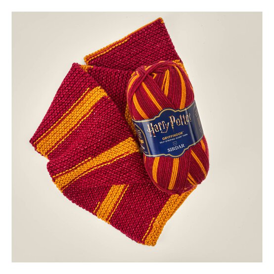 Sirdar Harry Potter Gryffindor Self-Striping Scarf Yarn 300g image number 3