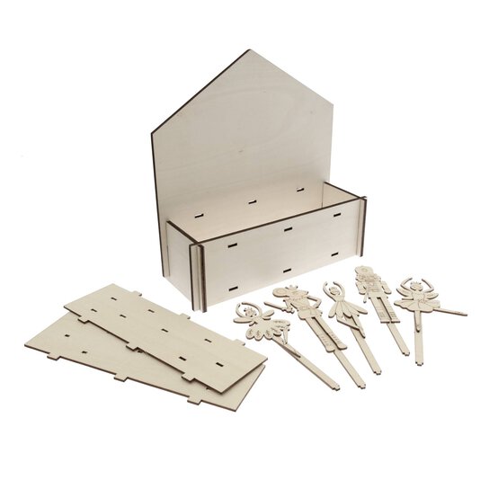 Make Your Own Wooden Nutcracker Scene image number 3