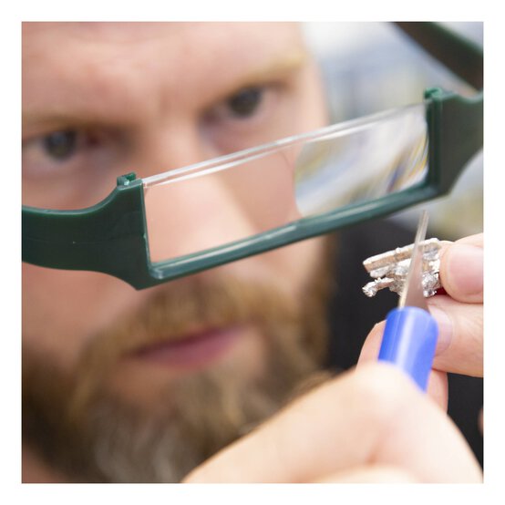 Modelcraft Slimline Headband Magnifier with 4 Lenses image number 2