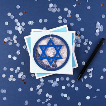 Cricut: How to Make a Happy Hanukkah Card
