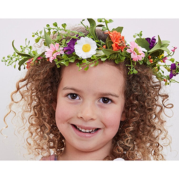 How to Make a Floral Headdress image number 1