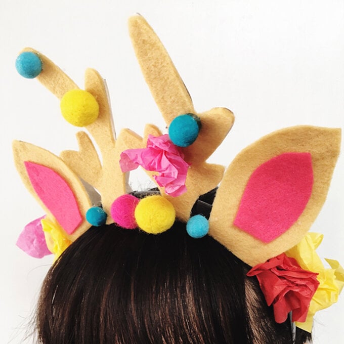 How to Make a Craftmas Reindeer Headband image number 1