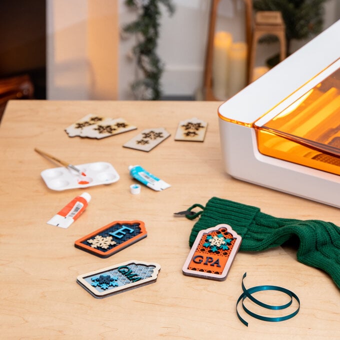 Glowforge: How to Make Personalised Christmas Tags image number 1