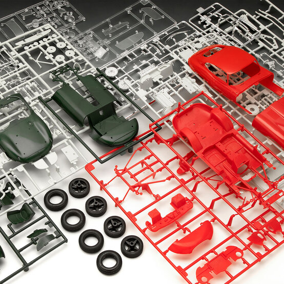 Revell Jaguar 100th Anniversary Model Set 1:24 image number 6