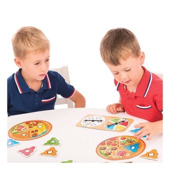Orchard Toys Pizza Pizza Game image number 2