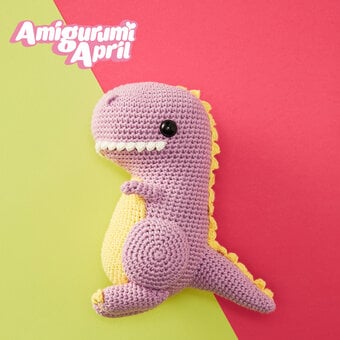How to Crochet an Amigurumi Dinosaur