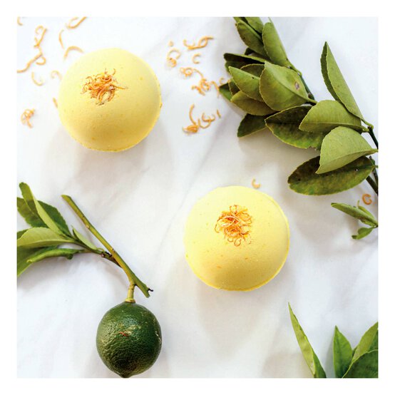 Bath and Shower Bombs Kit image number 4