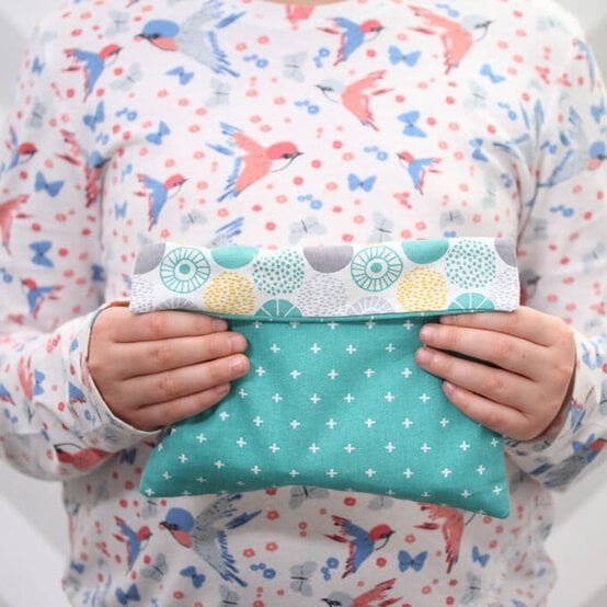 How to Sew a Pencil Case Using VELCRO Brand Tape image number 1