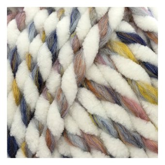 James C Brett Rare Lichen Flusky Super Chunky 100g 
