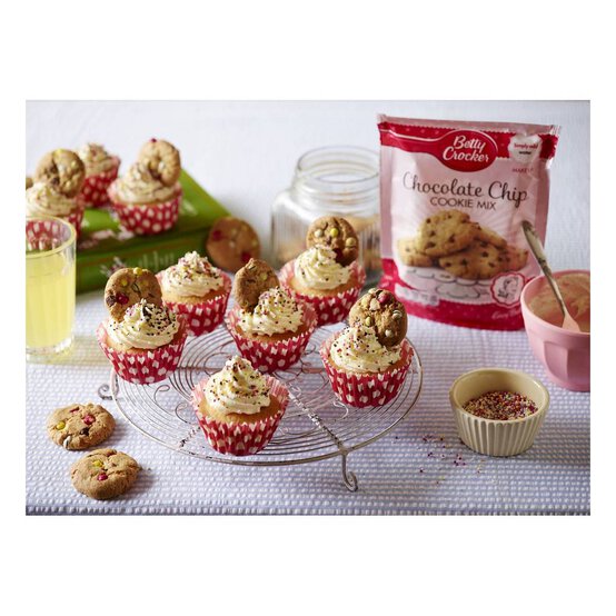 Betty Crocker Chocolate Chip Cookie Mix 200g image number 2