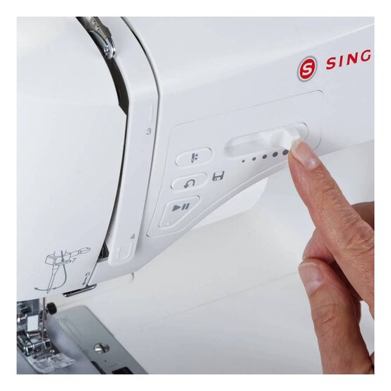 Singer Confidence 7640 Sewing Machine and Accessories Bundle image number 9