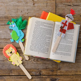 How to Make St George&rsquo;s Day Bookmarks