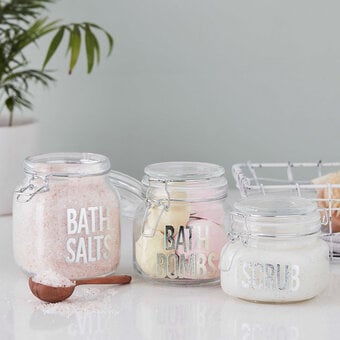 Cricut: How to Make Personalised Bathroom Jars
