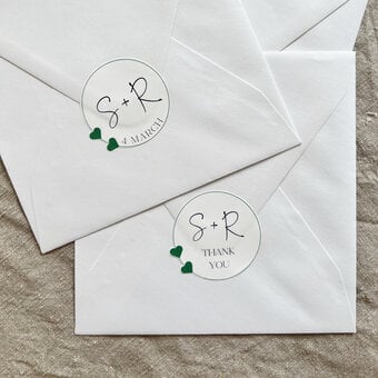Cricut: How to Make Personalised Wedding Stickers