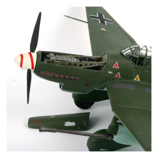 Revell Junkers Ju 87 Tank Buster Model Kit 1:72 image number 4