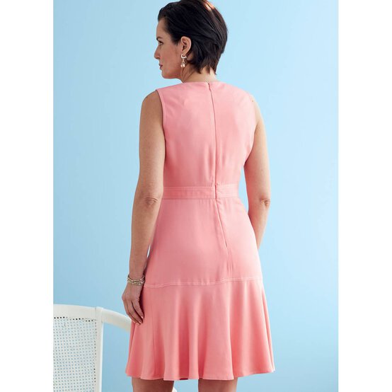 Butterick Women's Separates Sizes 14 to 22 Sewing Pattern B6738 image number 2
