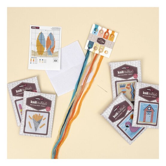 Beach Hut Mini Cross Stitch Kit 12 Pack image number 3