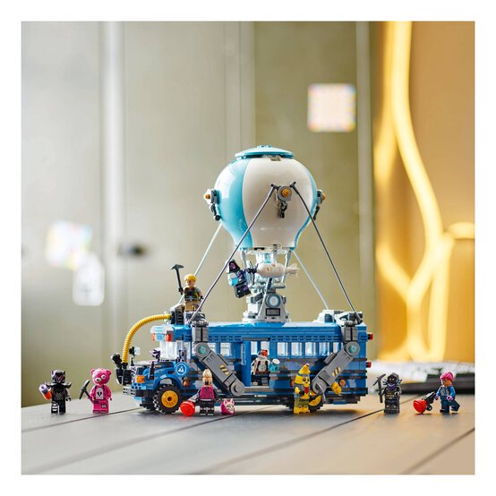 LEGO Fortnite Battle Bus image number 2