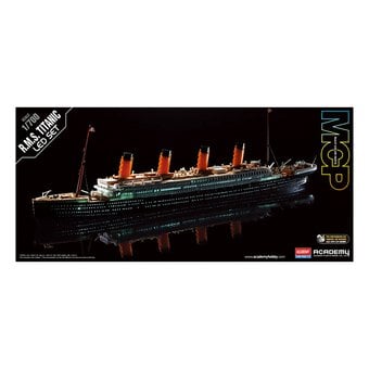 Academy RMS Titanic LED Model Set 1:700