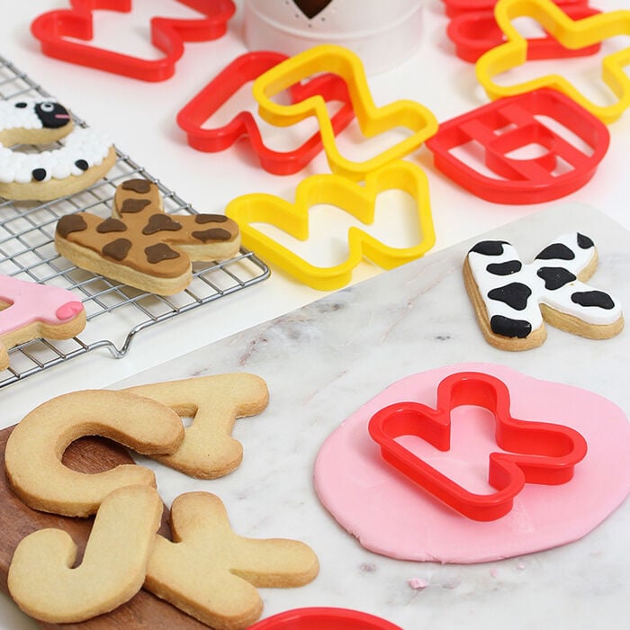 How to Make Alphabet Animal Cookies Hobbycraft