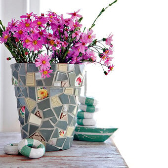How to Make a Mosaic Plant Pot Holder
