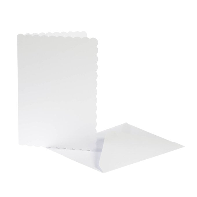 White Scalloped Cards and Envelopes 5 x 7 Inches 25 Pack image number 1