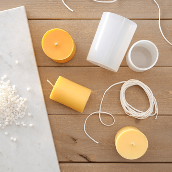 The Ultimate Buying Guide to Candle Making Kits