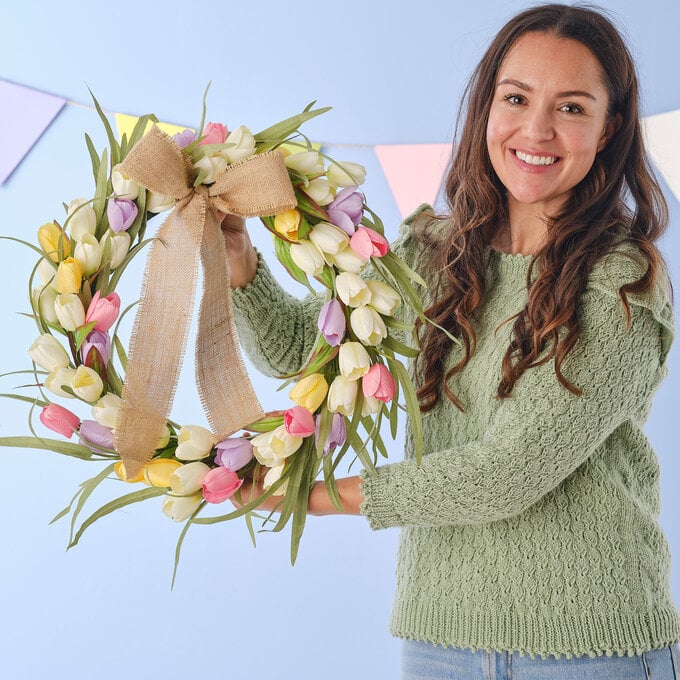 How to Make a Spring Wreath with Tulips image number 1